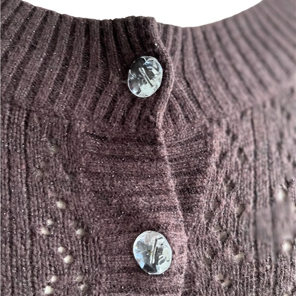 Levi’s Sweater - Picture 2 of 5